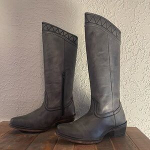 Roper Gray Leather Riding Boots With Embroidered Top Size 6